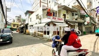 Ngay Hutech! Bán nhà(5x10m) tiện xây mới HXH thương hiệu Điện Biên Phủ