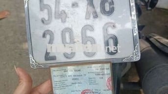 Xe ít chạy . Máy rất êm