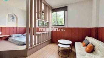 Căn Hộ Cao Cấp Ngay Sát Cầu Thị Nghè - Giáp Quận 1 - Tách Bếp Thoáng