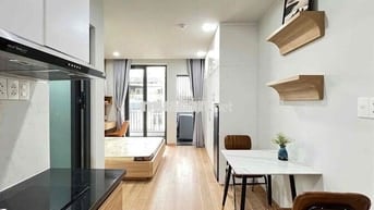 Ở Ngay Phòng 35m2 Ban Công Ngay Phan Xích Long Gần Q1 Q3 Trung Tâm TP