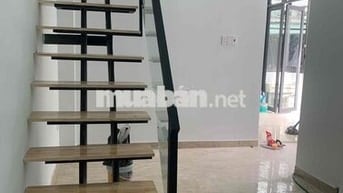 Nhà hẻm rộng sau lưng căn mặt tiền 202 nguyễn cư trinh