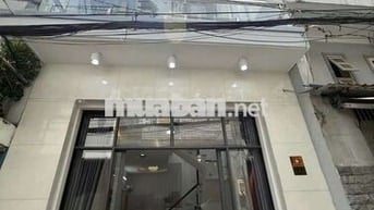 MUA NHÀ TẶNG FULL NỘI THẤT XỊN - VỊ TRÍ BAO ĐẸP GIÁ CHỈ 4,XX TỶ