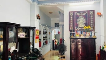 Bán nhà phố mặt tiền đường Phan Huy Thực, phường Tân Kiểng, Quận 7. 