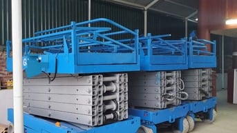 CHO THUÊ XE NÂNG NGƯỜI XE CẮT KÉO, XE BOM GIÁ TỪ 8 TR/THÁNG