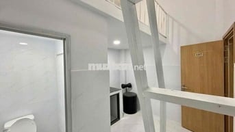 Duplex Mới Tinh Full Nội Thất Bốc Seal Ngay Sát Trung Tâm Q5