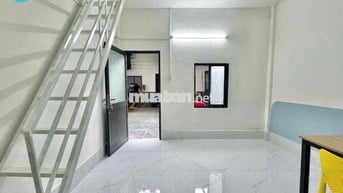 NHÀ MỚI SÁT GIGAMALL DUPLEX NHẬN 4 NGƯỜi 4 XE - GẦN ĐH VĂN LANG