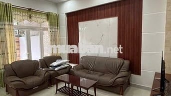 Cho thuê nhà mặt tiền tại Đa Mặn, có sân đậu ô tô, đầy đủ nội thất