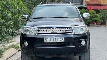 Toyota Fortuner 2011 2.7V - 110000 km