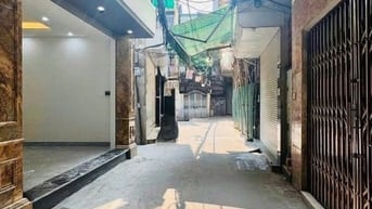 * CẦN BÁN NHÀ TRUNG TÂM HAI BÀ TRƯNG - NHÀ MỚI TINH - 6 TẦNG THANG MÁY