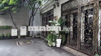 HIếm bán nhà HXH khu phân lô VIP Phan Xích Long Phú Nhuận 5 tầng 4PN