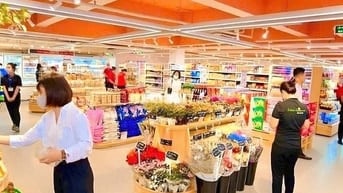 [ Quận 5] Bổ Sung NV LĐPT Bán Hàng, Đóng Gói, Dán Tem, Tạp Vụ, Bảo Vệ.