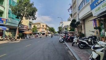 Bán nhà MT Võ Văn Tần (22 chiều gần Cao Thắng), Quận 3. DT 8x22m