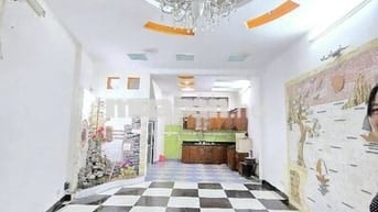 NHÀ CẦU GIẤY - 52M, 5 TẦNG 6 NGỦ SÁT Ô TÔ CHỈ 215TR/M CÒN TL