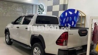 Hilux 2019 2.4E 4×2 AT - 90000 km