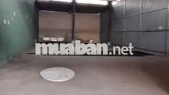 Kho diện tích 360m2 ở Nguyễn Văn Quỳ cần cho thuê có pccc, trần cao