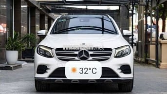 E cần bán mercedes glc300 sx 2018