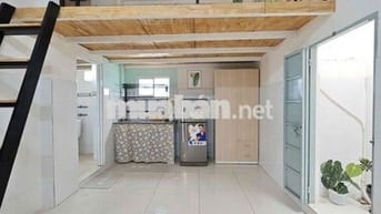Cho thuê duplex cao 1m8 cạnh Etown Cộng Hoà
