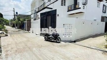 Bán nhà DT 8x12m,3p,hẻm ô tô thông ở TX43,Thạnh Xuân. Giá : 4,45 tỷ
