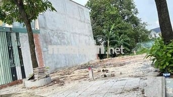 BÁN ÐÂT MẶT TIỀN HUỲNH THỊ NA – THÔNG SỐ VÀNG 5.2x19m – GIÁ TỐT