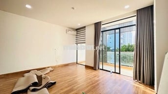 TRỐNG SẴN VP 40M2 CÓ ĐIỀU HOÀ, BAN CÔNG VIEW SÔNG BẢO VỆ 24/24