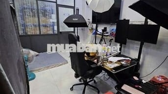 Cho thuê phòng livestream cao cấp – full thiết bị, vào là live ngay