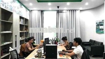 CẦN CHO THUÊ NHÀ 2 TẦNG NGAY GÓC NGÃ 4 ĐƯỜNG NGUYỄN BÌNH