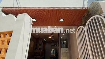 Nhà xây mới Hàn Mặc Tử 3PN giếng trời vài bước chân ra đường oto