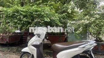 Xe Vision chính chủ nữ chạy