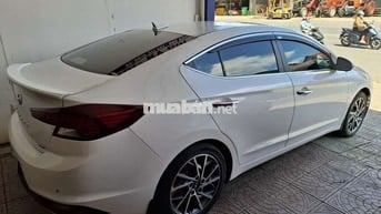 ELANTRA 2021 2.0 AT - 66000 km