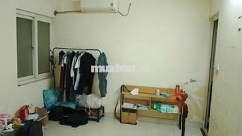 Cho thuê chung cư 3 ngủ 2 vệ sinh, ngay sau bến xe Nước Ngầm