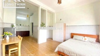 STUDIO - FULL NỘI THẤT - CỬA SỔ TRỜI SIÊU THOÁNG, NẰM GIỮA HUIT VÀ VHU