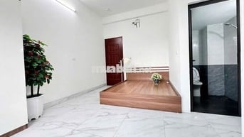 Nhà 8 tầng Ngõ 1008 Láng và Yên Hoà