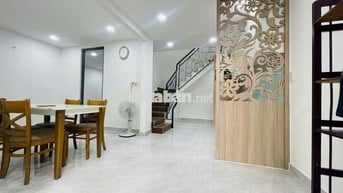 Bán nhà Phú nhuận- 63m2- 3 tầng 3PN- 30m ra MT Mai Văn Ngọc - 7.x tỷ