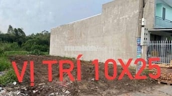 Đất 10 x 25 (250m2 Full thổ) Mặt tiền nhựa 8m thông KDC Tân Đức