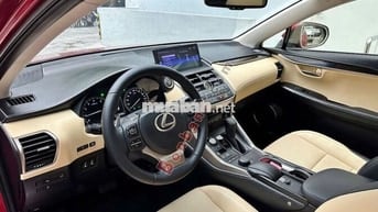 NX200t 2016 odo 90.000km