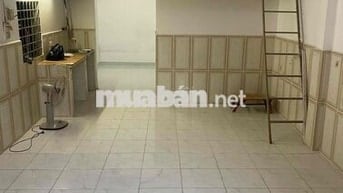 nhà rộng thoáng mát tiện ích sung quanh chợ sieu thị  đi vài bước chân