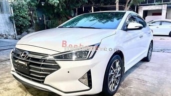 Hyundai Elantra 2.0 AT 2021 – Sedan hạng C