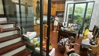 Cực hot! Nhà siêu to phân lô, vỉa hè, ô tô tránh LK Kiến Hưng DT 50m, 