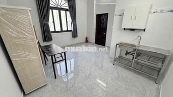 CHO THUÊ PHÒNG GIÁ RẺ FULL NỘI THẤT CỬA SỔ TRỜI  EMART PHAN HUY ÍCH