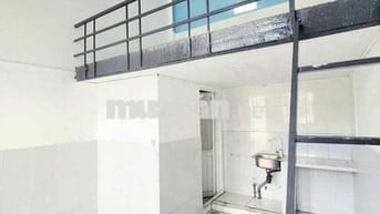 NGAY CẦU VƯỢT LINH XUÂN SÁT THỦ ĐỨC.,