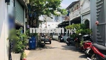 Nhà C4 - 2pn- Cách mt vài Bước Chân - Giá tốt- Vị trí đẹp