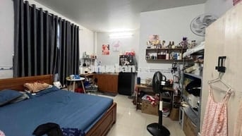 PASS GẤP CĂN STUDIO CỬA SỔ TRỜI NGAY CỔNG SAU VĂN LANG ĐI XE 5’