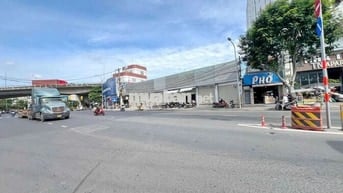 CHO THUÊ NHÀ MẶT TIỀN NGUYỄN THỊ THẬP TUYẾN ĐƯỜNG KINH DOANH SẦM UẤT