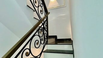 Bán nhà phố đẹp hxh 749 Huỳnh Tấn Phát, phường Phú Thuận, Quận 7,