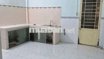 Cho thuê nhà 1 trệt 1 lầu 586 5tr 3pn2wc lộ 14m