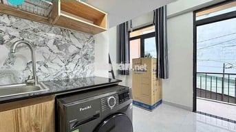Căn Hộ Full NT Ban Công Có Gác Ngay Hàng Xanh Gần ĐH Hutech, GTVT