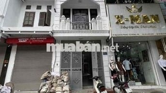 BÁN NHÀ MẶT PHỐ QUANG TRUNG BÁN TRONG THÁNG