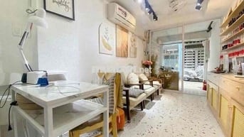 Cho thuê nhà MT HBG Trần Hưng Đạo, P Cô Giang Q1