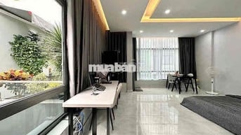 Penthouse view kính siêu chill, full NT mới, mgr ngay Aeon, HUIT