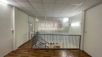 Cho thuê nhà MT đường Thạnh Lộc 16 DT 85m2, 8tr/tháng chính chủ